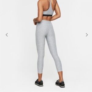 Outdoor Voices Warmup 7/8 Leggings in Grey - Size Small